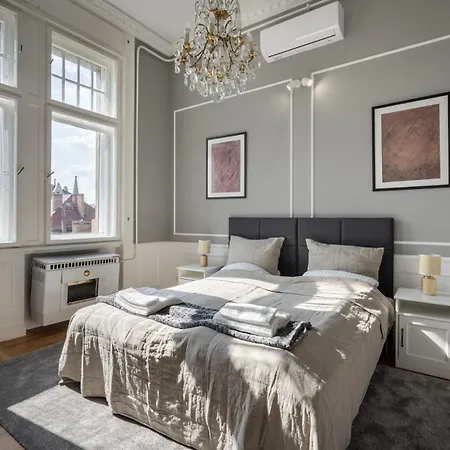 3 Bedroom Classical With A Modern Touch 2unit