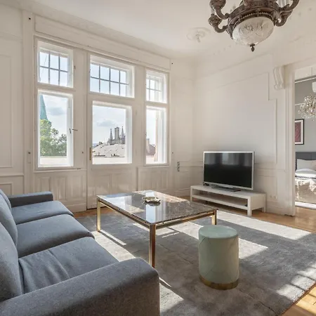 3 Bedroom Classical With A Modern Touch 2unit