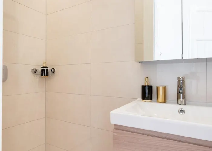 3 Bedroom Classical With A Modern Touch 2unit شقة