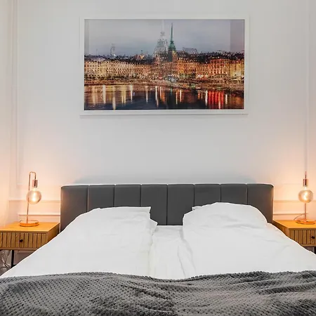 3 Bedroom Classical With A Modern Touch 2unit Apartament *